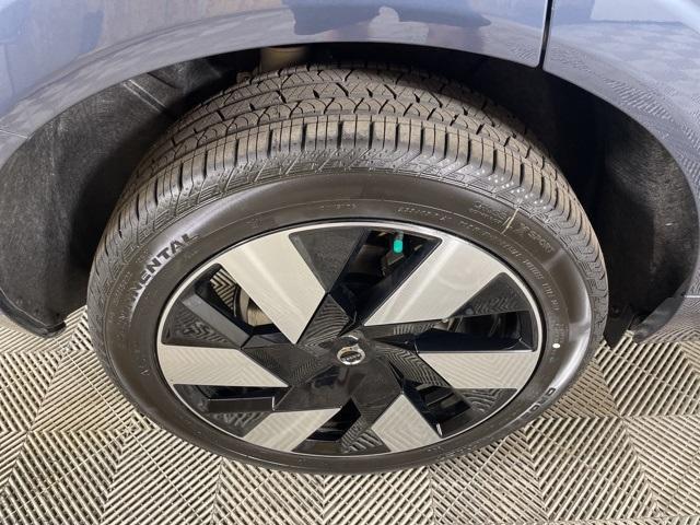 new 2025 Volvo XC60 Plug-In Hybrid car, priced at $64,260