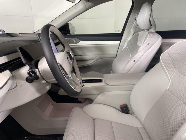 new 2025 Volvo EX90 car, priced at $83,735