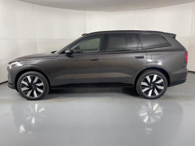 new 2025 Volvo EX90 car, priced at $86,735