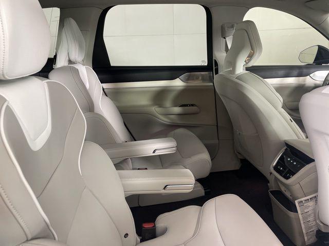 new 2025 Volvo EX90 car, priced at $83,735