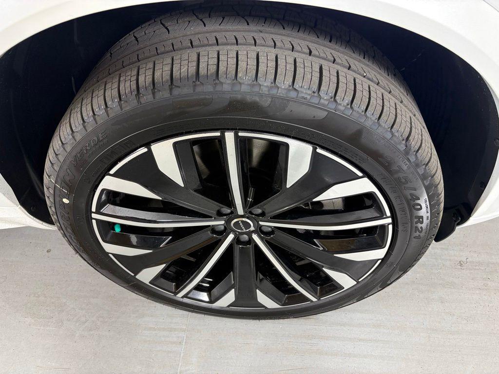 new 2026 Volvo XC90 Plug-In Hybrid car, priced at $83,995