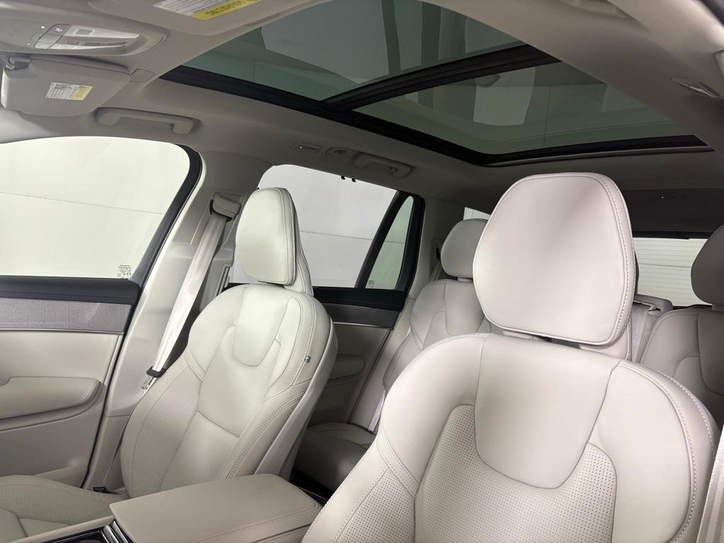 new 2026 Volvo XC90 Plug-In Hybrid car, priced at $85,580