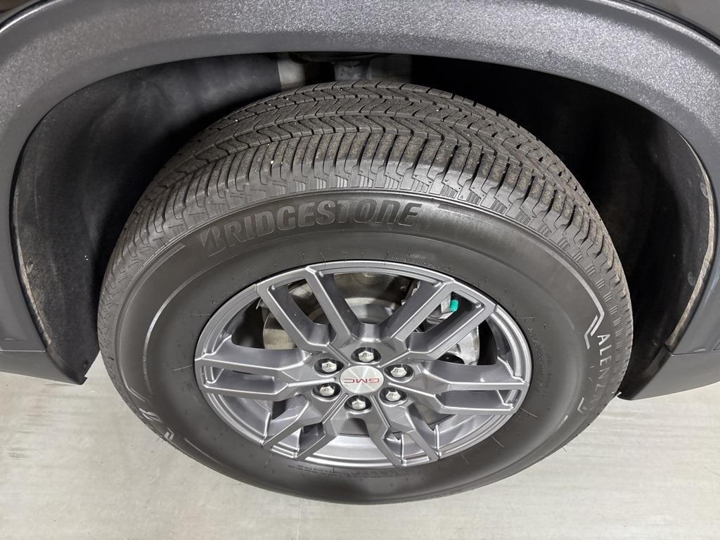 used 2025 GMC Acadia car, priced at $30,500