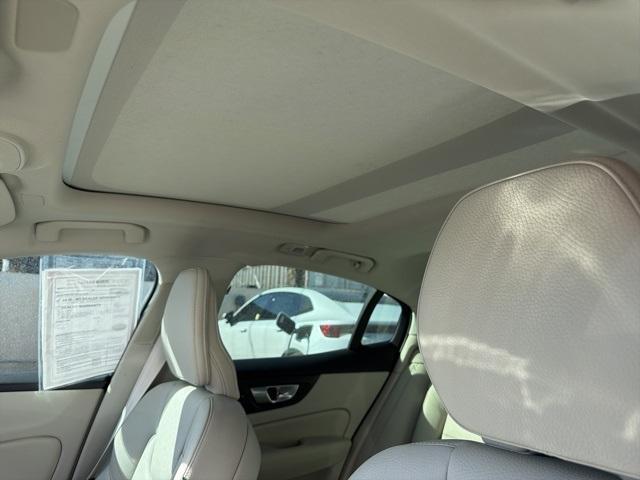 used 2024 Volvo S60 Recharge Plug-In Hybrid car, priced at $38,000