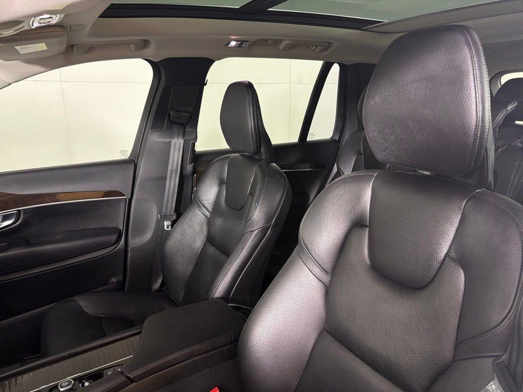 used 2019 Volvo XC90 car, priced at $21,599