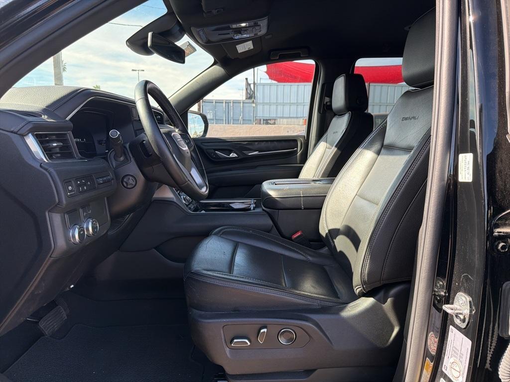 used 2024 GMC Yukon car, priced at $62,000