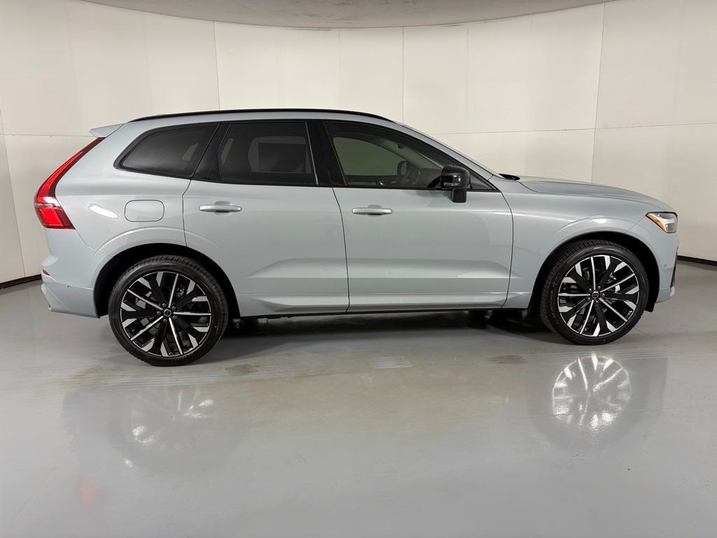 new 2026 Volvo XC60 car, priced at $63,370