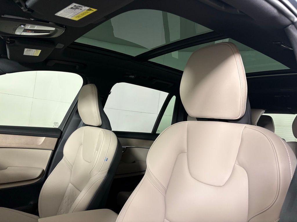 new 2026 Volvo XC90 Plug-In Hybrid car, priced at $78,995