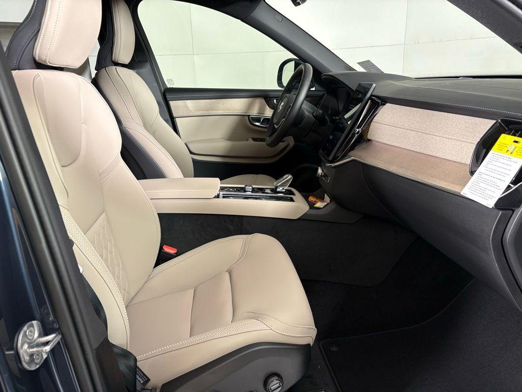 new 2026 Volvo XC90 car, priced at $69,945