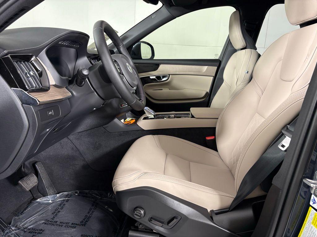 new 2026 Volvo XC90 car, priced at $69,945