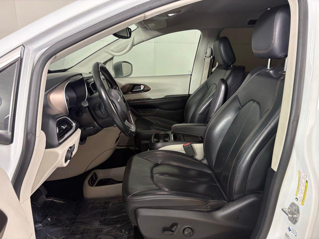 used 2019 Chrysler Pacifica car, priced at $14,000