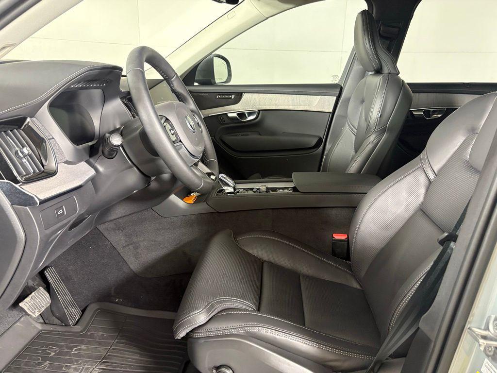 new 2026 Volvo XC90 car, priced at $74,844
