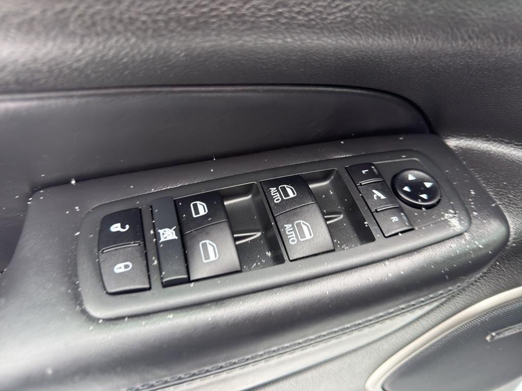 used 2021 Jeep Grand Cherokee car, priced at $27,995