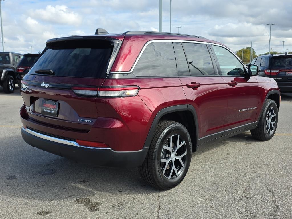 new 2025 Jeep Grand Cherokee car, priced at $49,525
