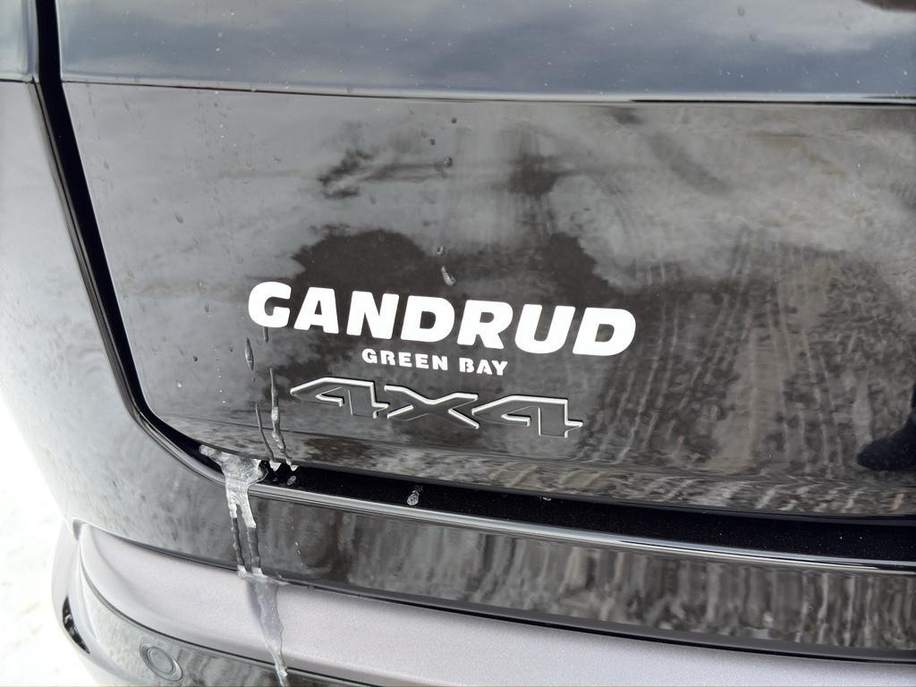 new 2026 Jeep Grand Wagoneer car, priced at $78,940