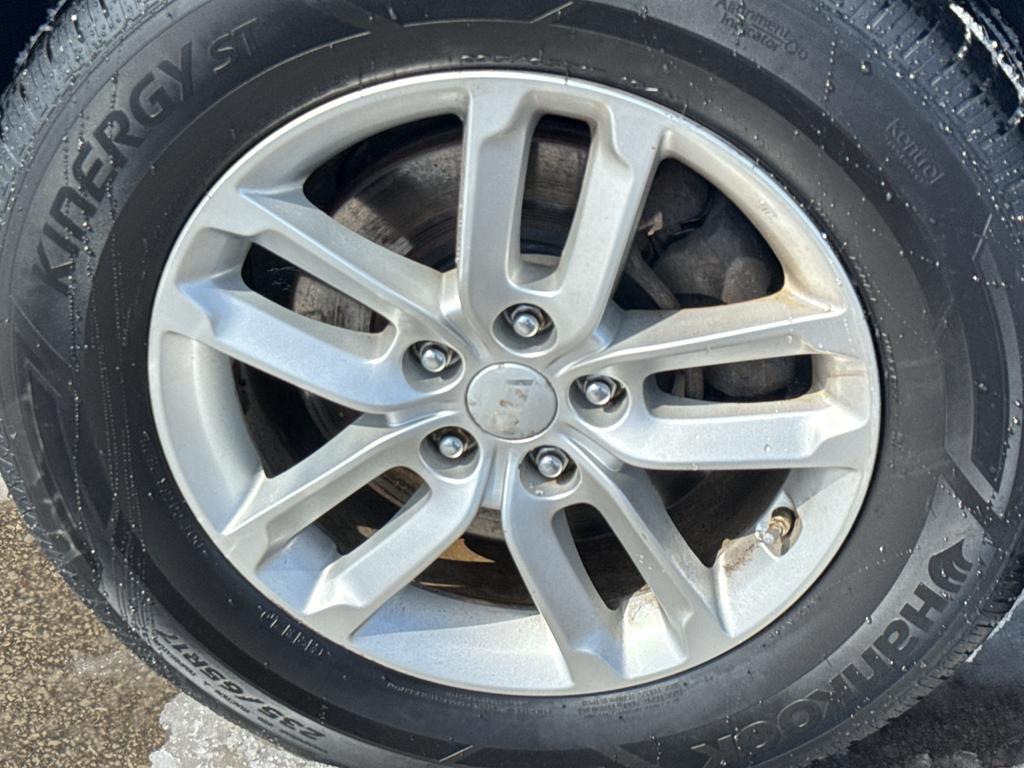 used 2014 Kia Sorento car, priced at $9,990