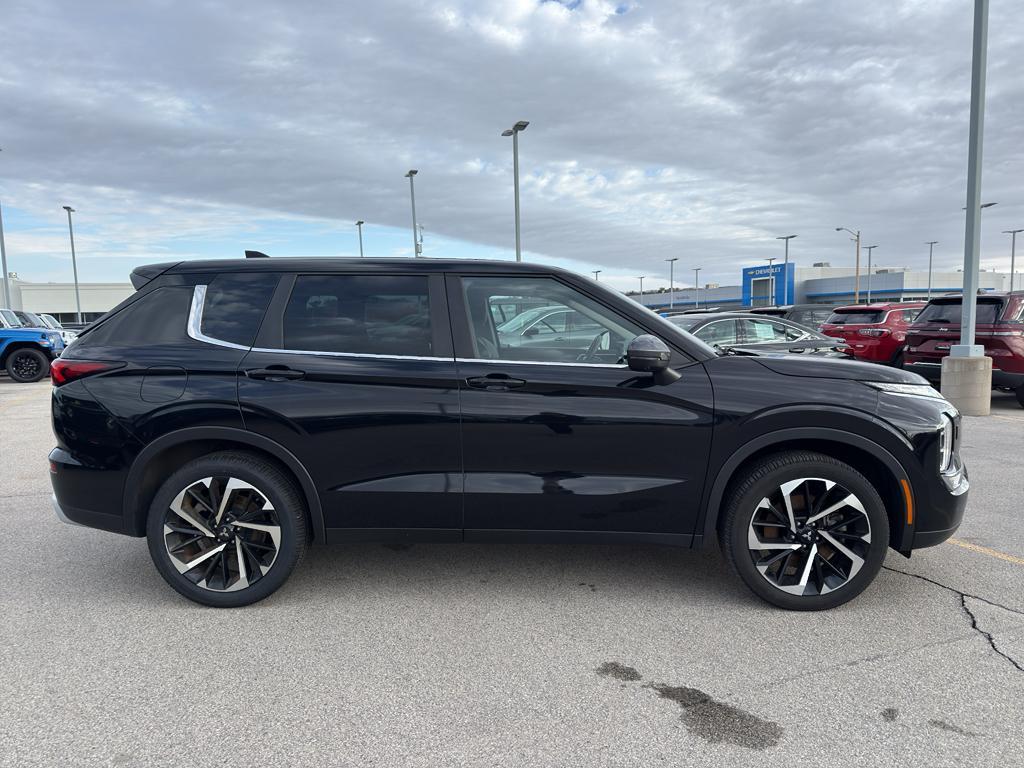 used 2022 Mitsubishi Outlander car, priced at $21,995