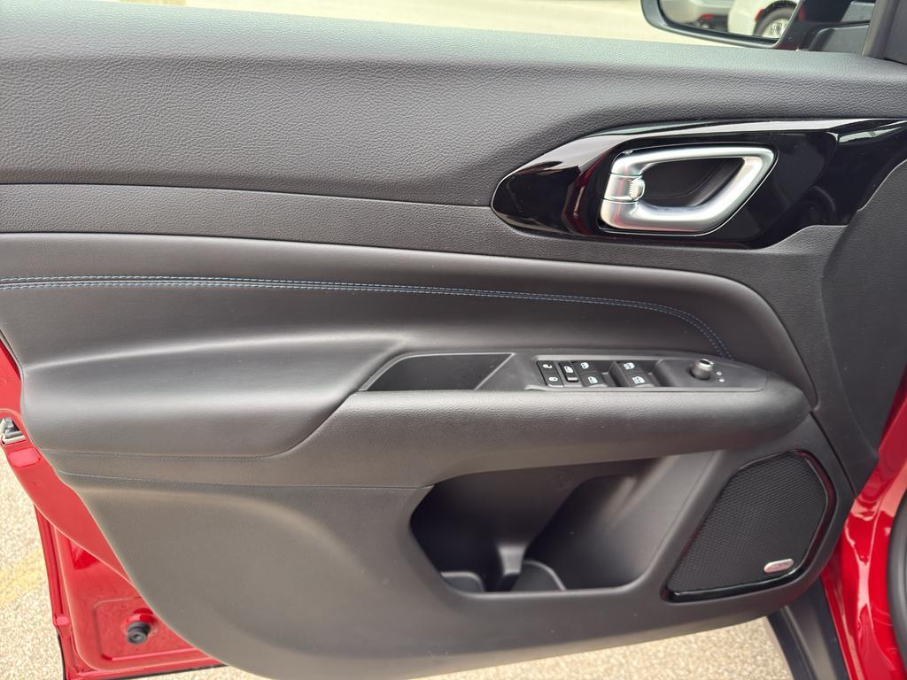 new 2026 Jeep Compass car, priced at $39,427