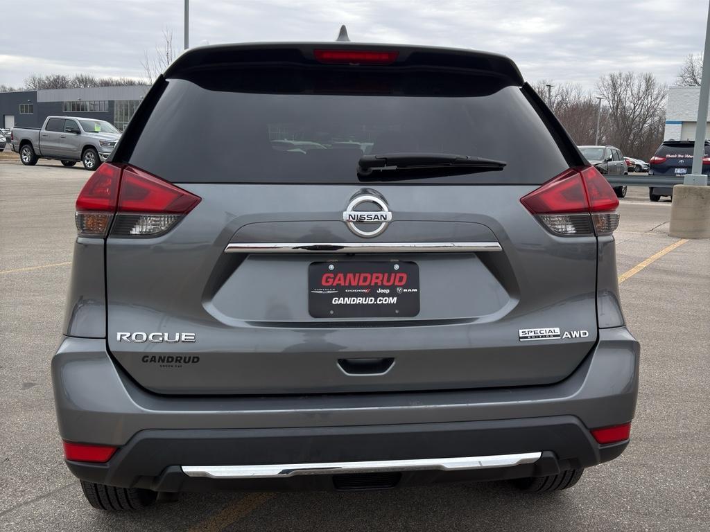 used 2020 Nissan Rogue car, priced at $15,290