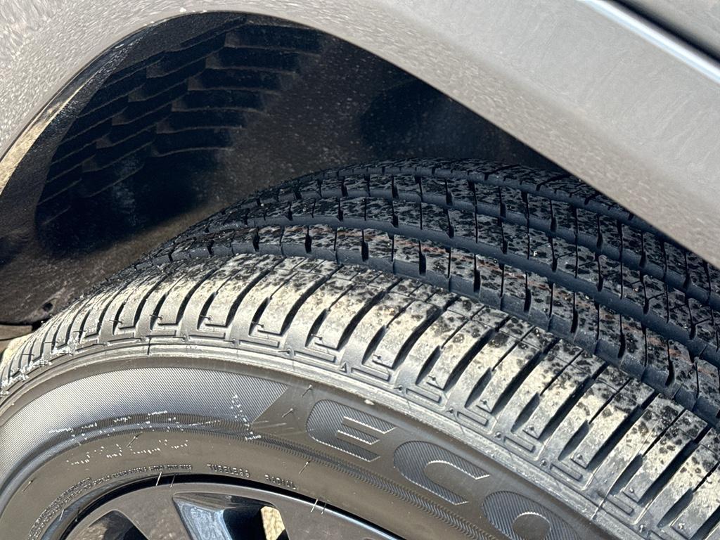 new 2026 Jeep Grand Cherokee car, priced at $56,061