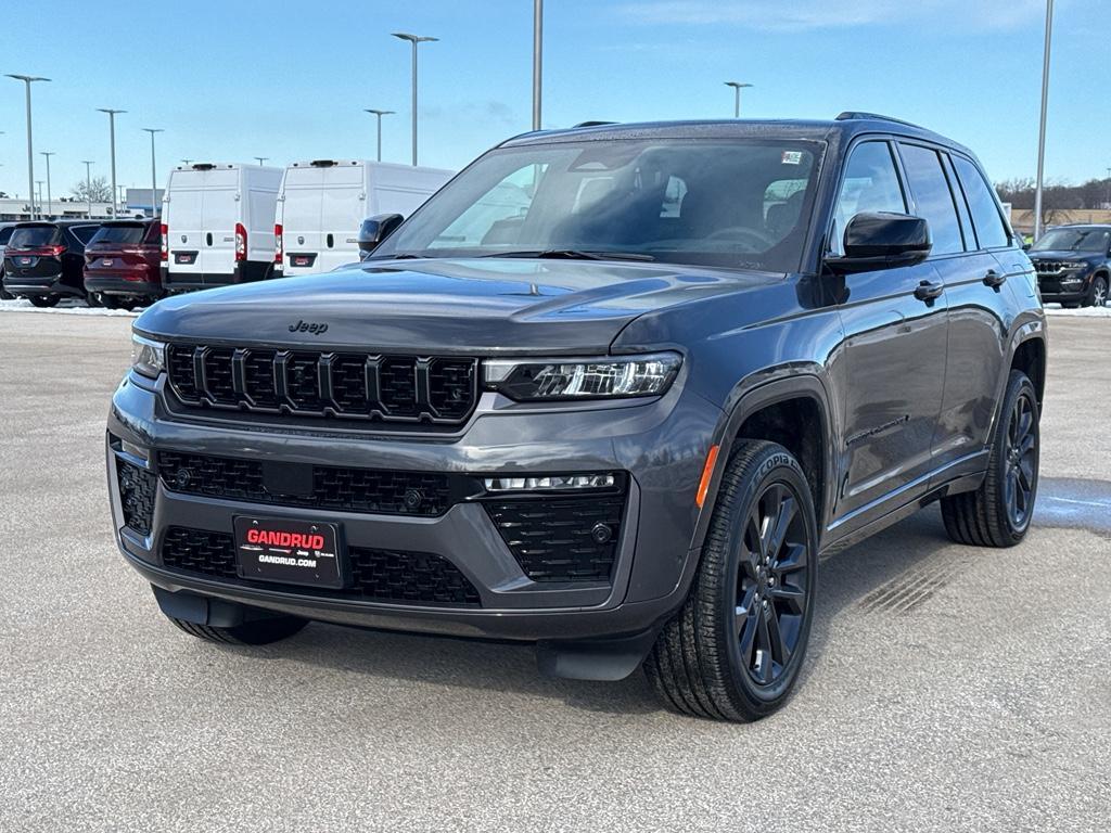 new 2026 Jeep Grand Cherokee car, priced at $56,061
