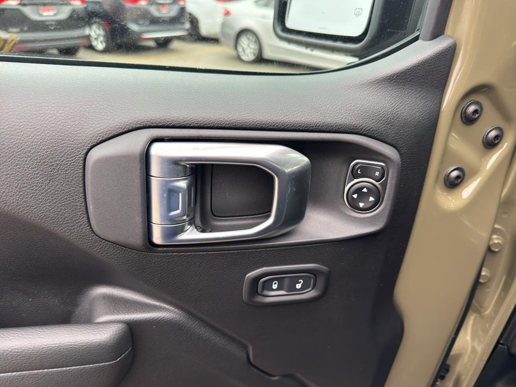 new 2026 Jeep Wrangler car, priced at $57,077