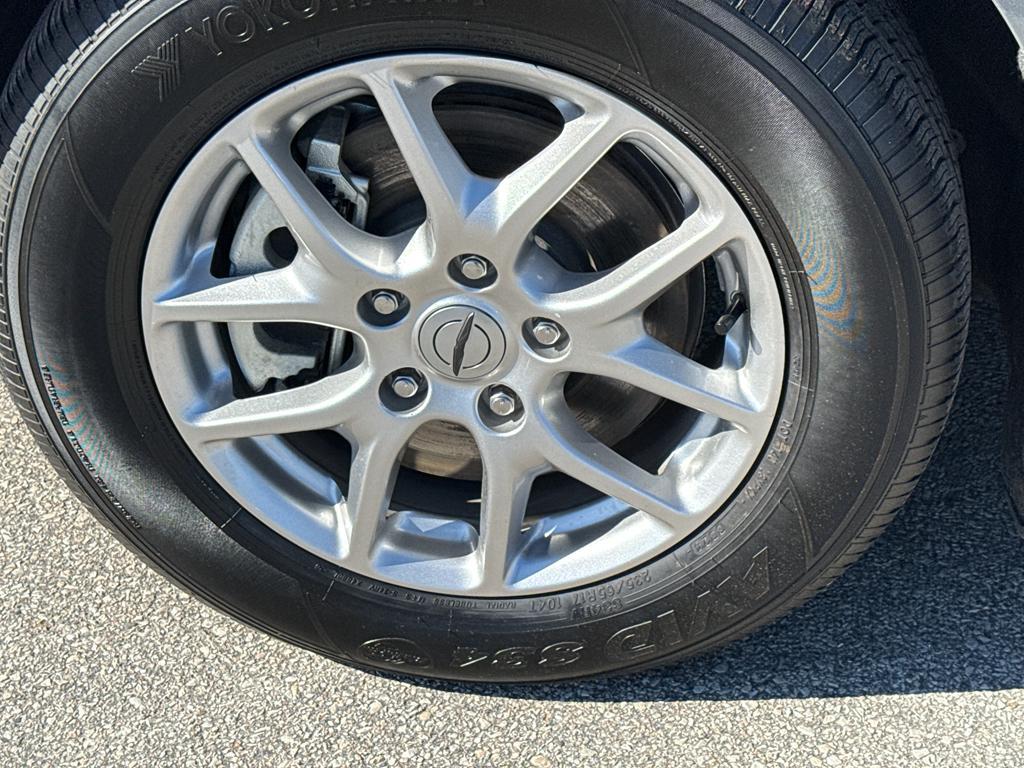 used 2025 Chrysler Pacifica car, priced at $32,995