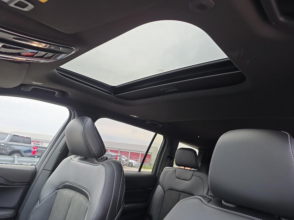 new 2025 Jeep Grand Cherokee L car, priced at $48,063