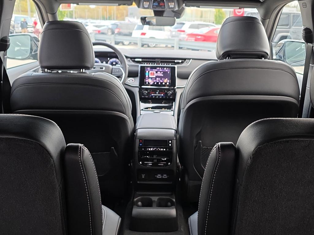 new 2025 Jeep Grand Cherokee L car, priced at $48,063