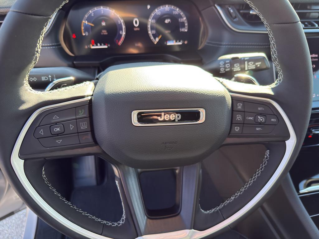 new 2025 Jeep Grand Cherokee car, priced at $47,583