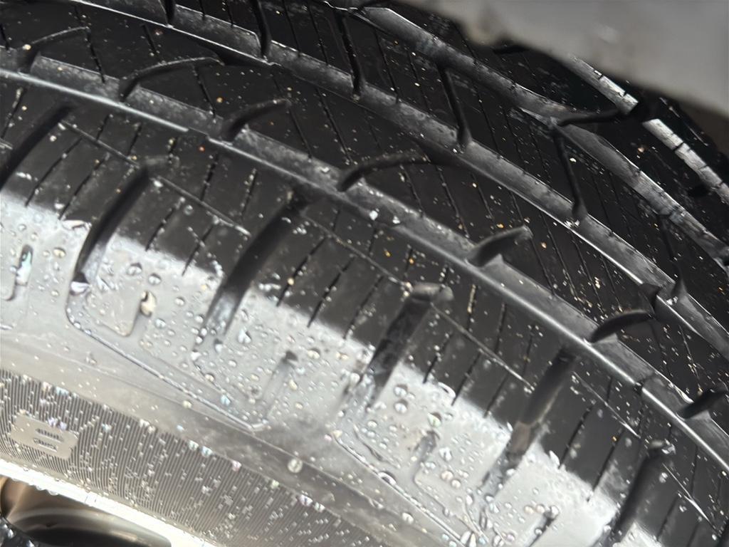 used 2024 Jeep Grand Cherokee L car, priced at $33,795