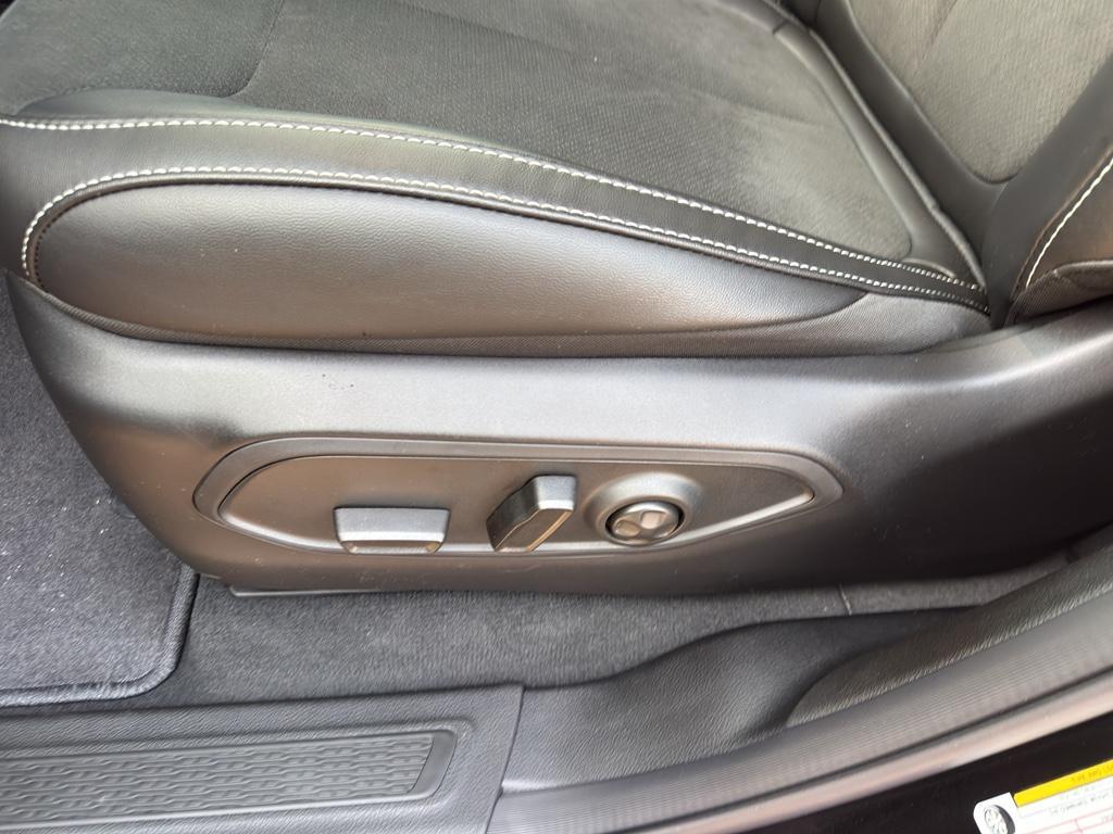 new 2025 Jeep Grand Cherokee car, priced at $46,687