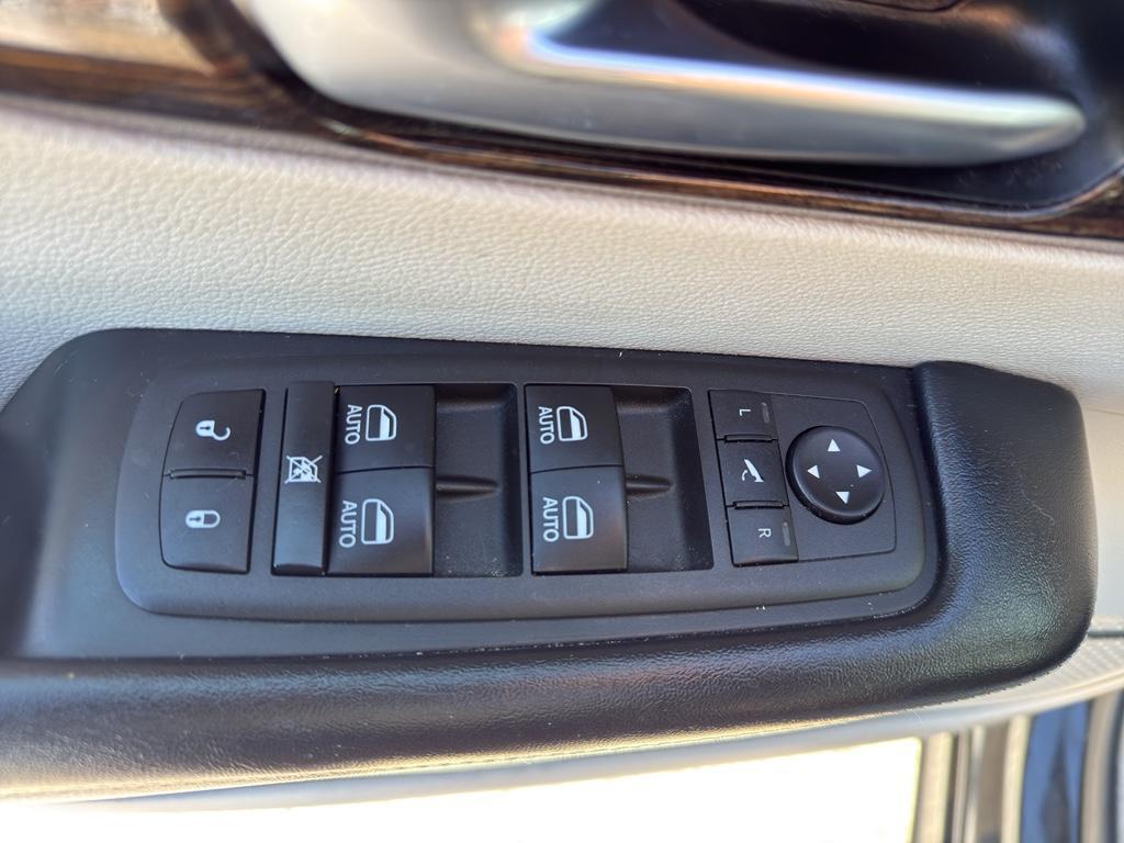 used 2022 Chrysler Pacifica car, priced at $28,695