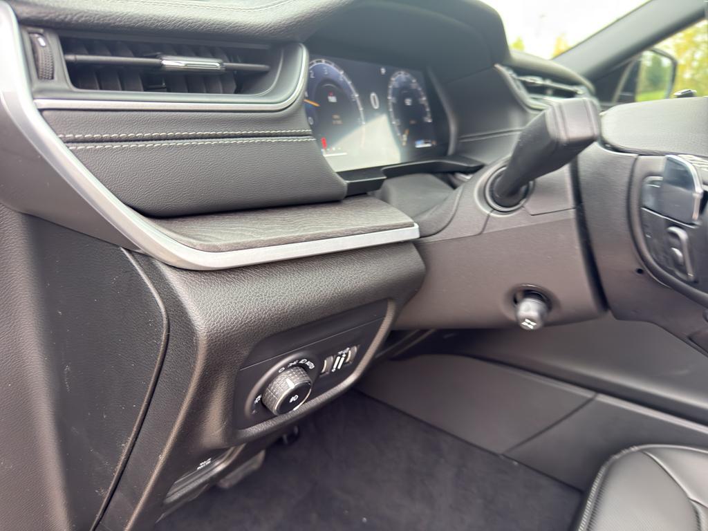 new 2025 Jeep Grand Cherokee car, priced at $56,209