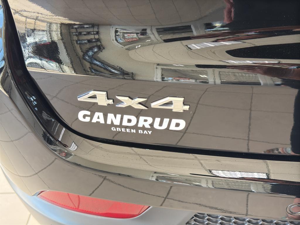 new 2025 Jeep Compass car, priced at $34,216