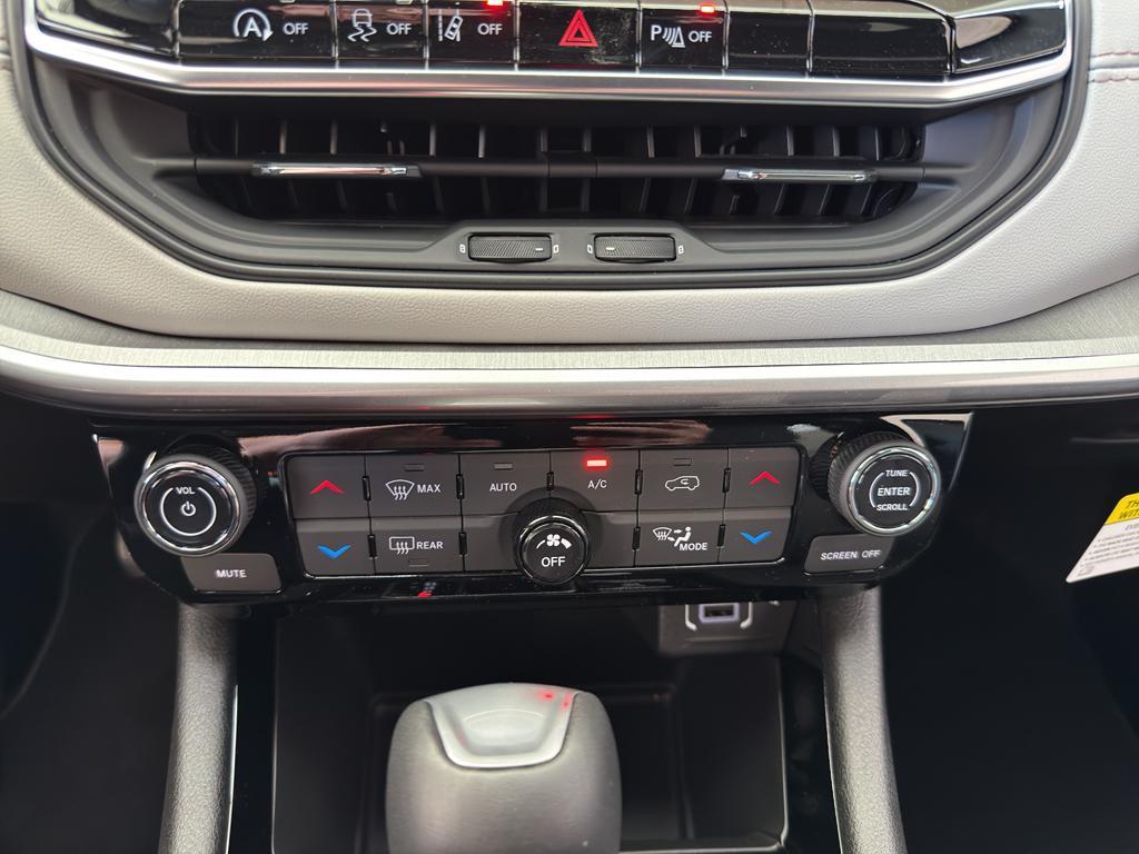 new 2025 Jeep Compass car, priced at $34,216