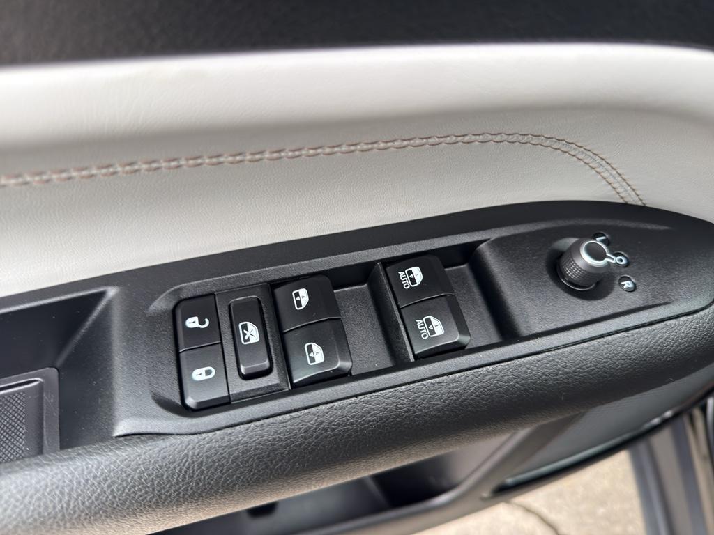 used 2024 Jeep Compass car, priced at $24,795