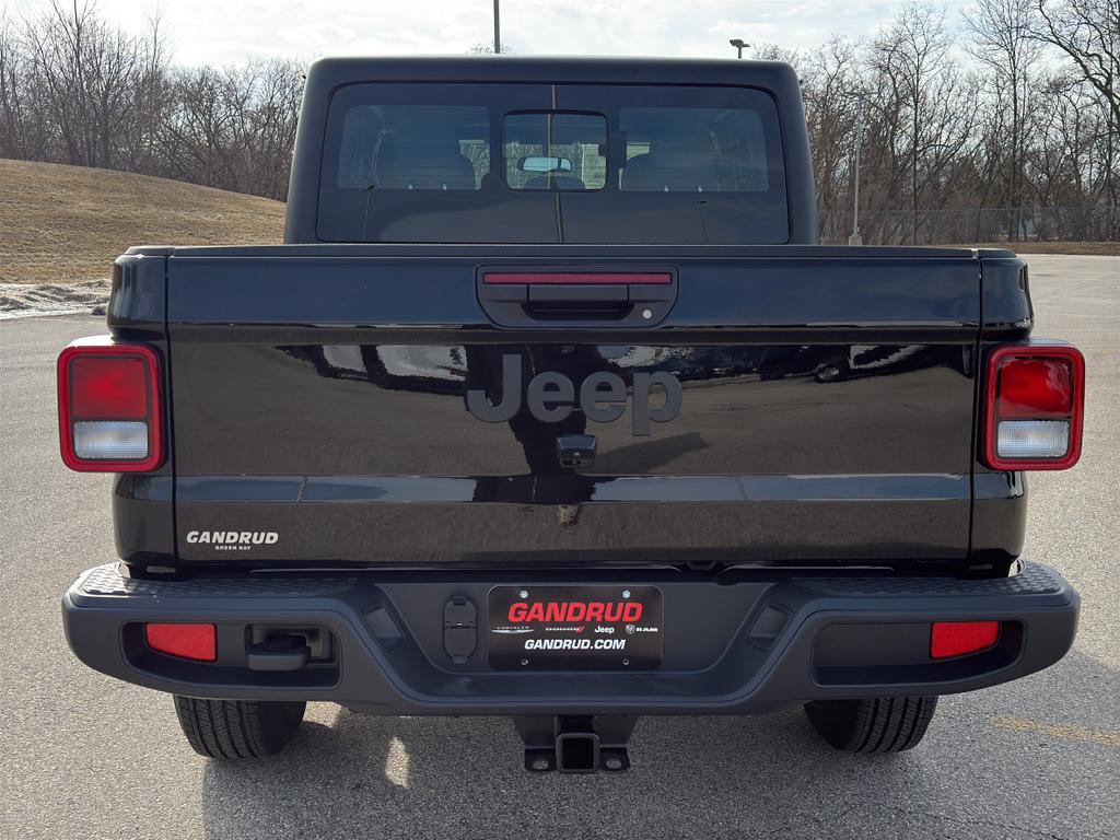 new 2026 Jeep Gladiator car, priced at $45,617