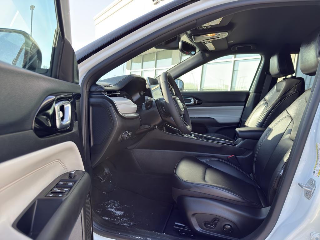 new 2026 Jeep Compass car, priced at $32,931