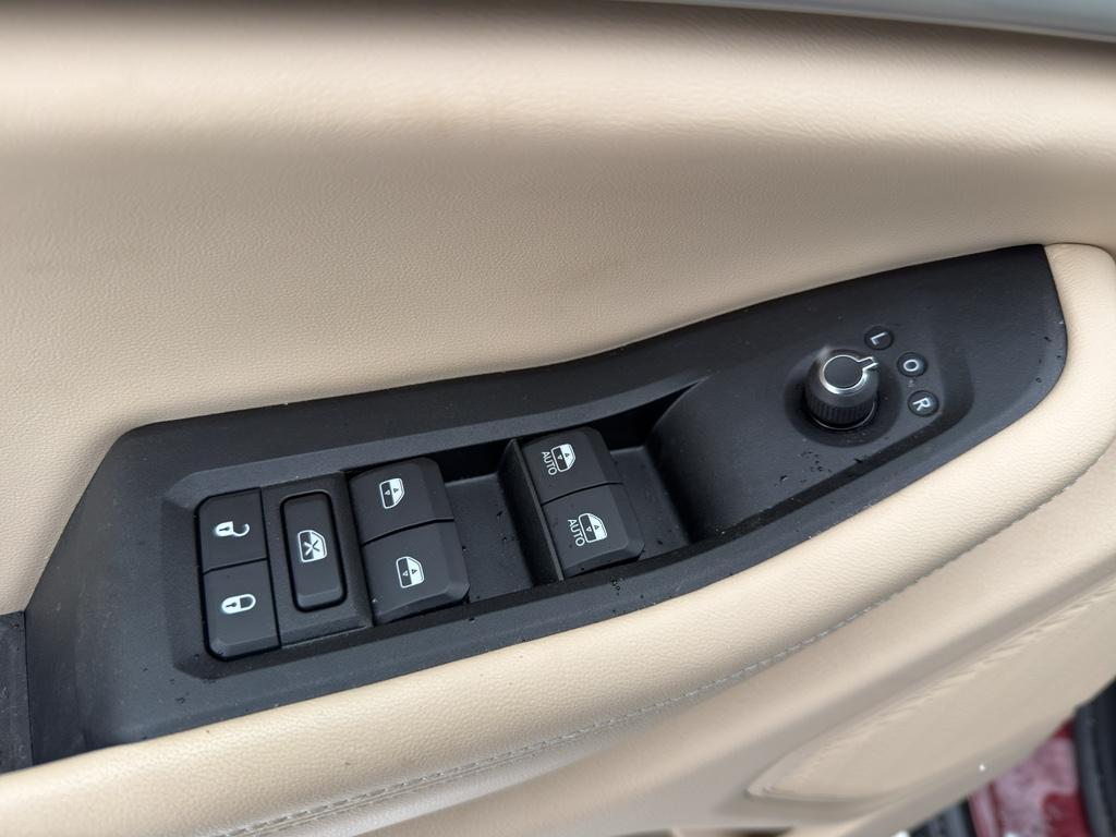 used 2023 Jeep Grand Cherokee car, priced at $33,995