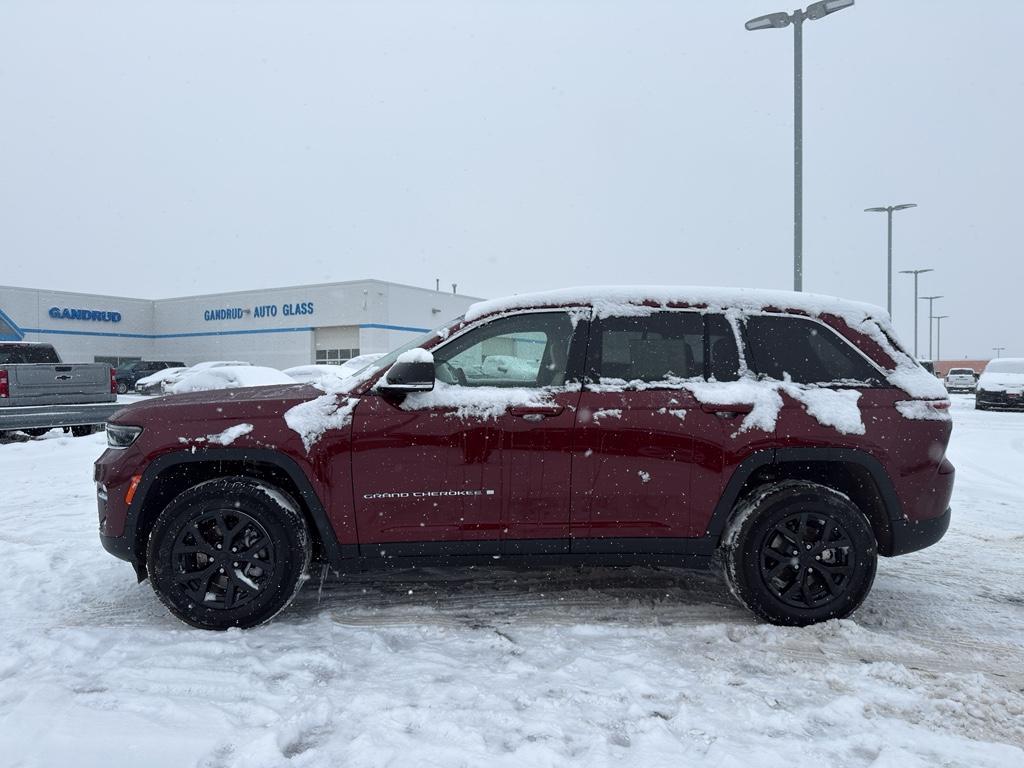 used 2023 Jeep Grand Cherokee car, priced at $33,995