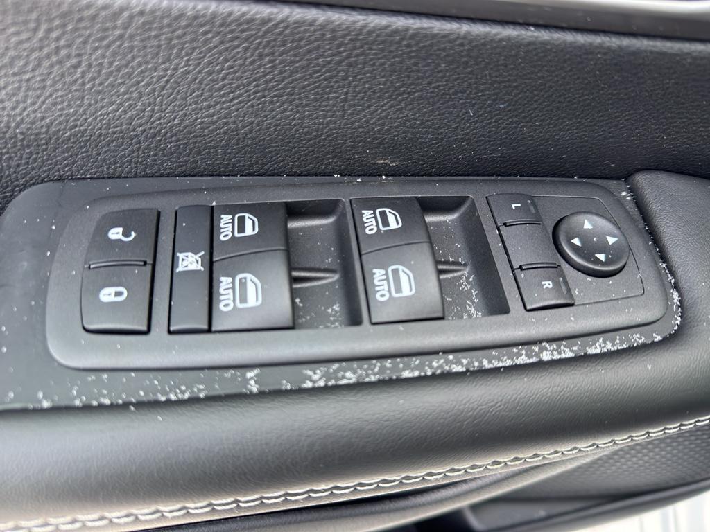 new 2026 Chrysler Pacifica car, priced at $45,804