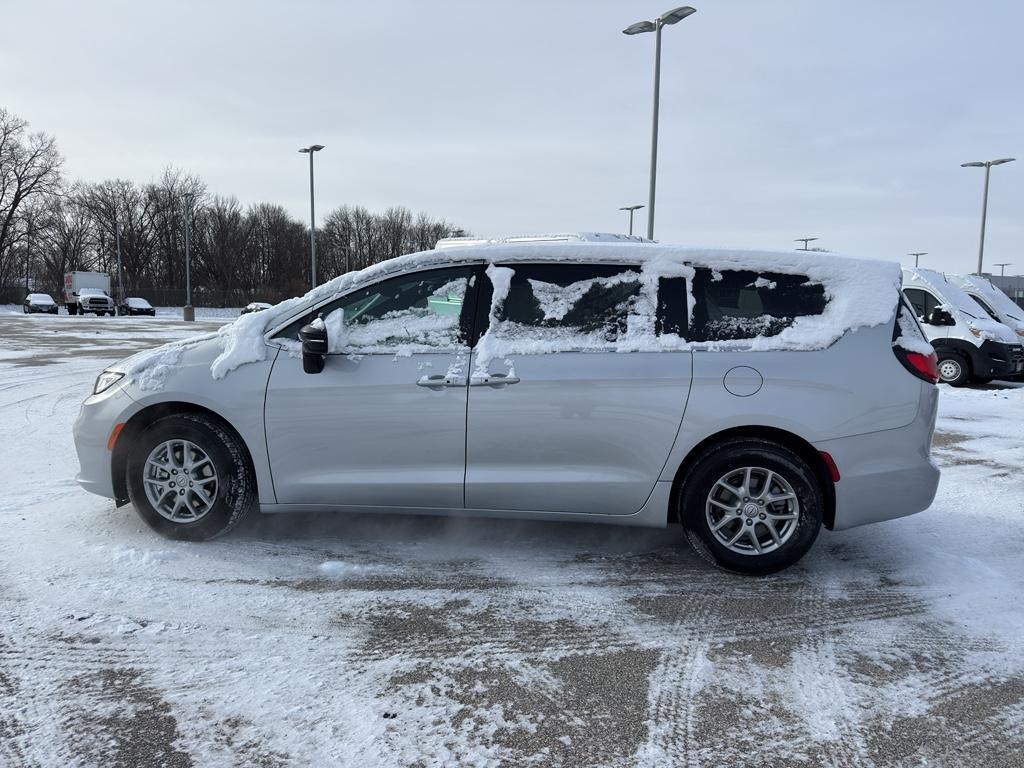 new 2026 Chrysler Pacifica car, priced at $45,804