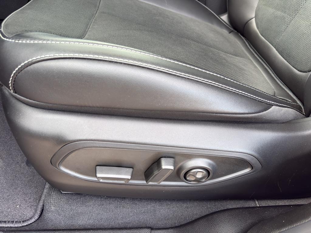 new 2026 Jeep Grand Cherokee car, priced at $47,963