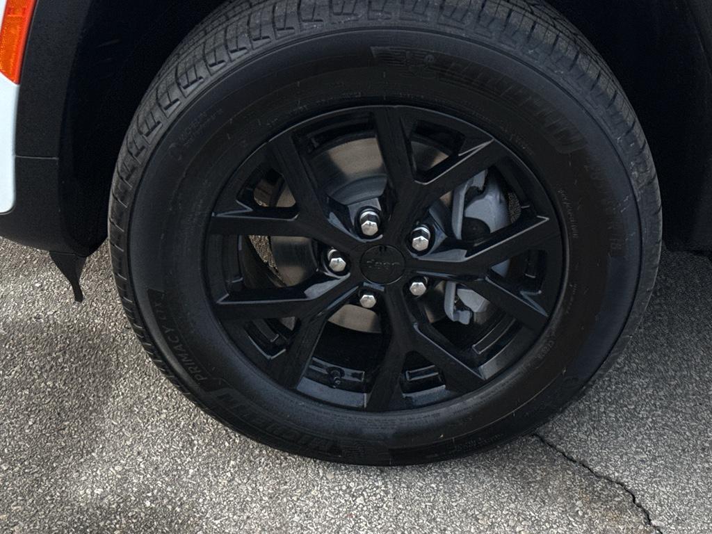 new 2026 Jeep Grand Cherokee car, priced at $47,963