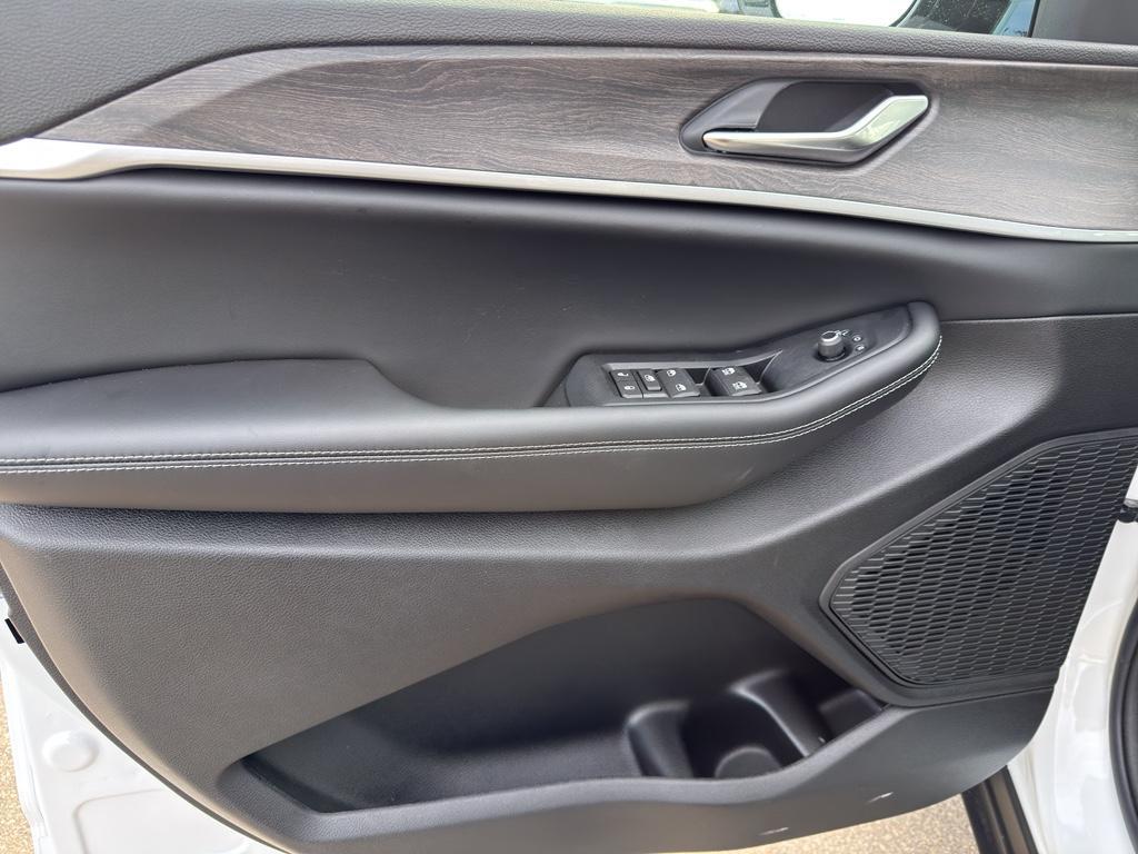 new 2026 Jeep Grand Cherokee car, priced at $47,963