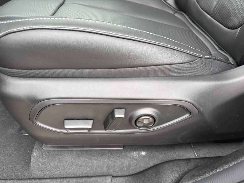 new 2025 Jeep Grand Cherokee L car, priced at $58,759