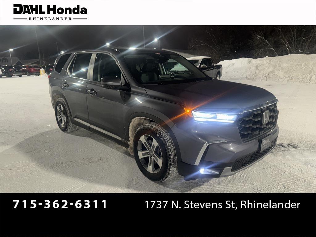 used 2025 Honda Pilot car, priced at $41,295