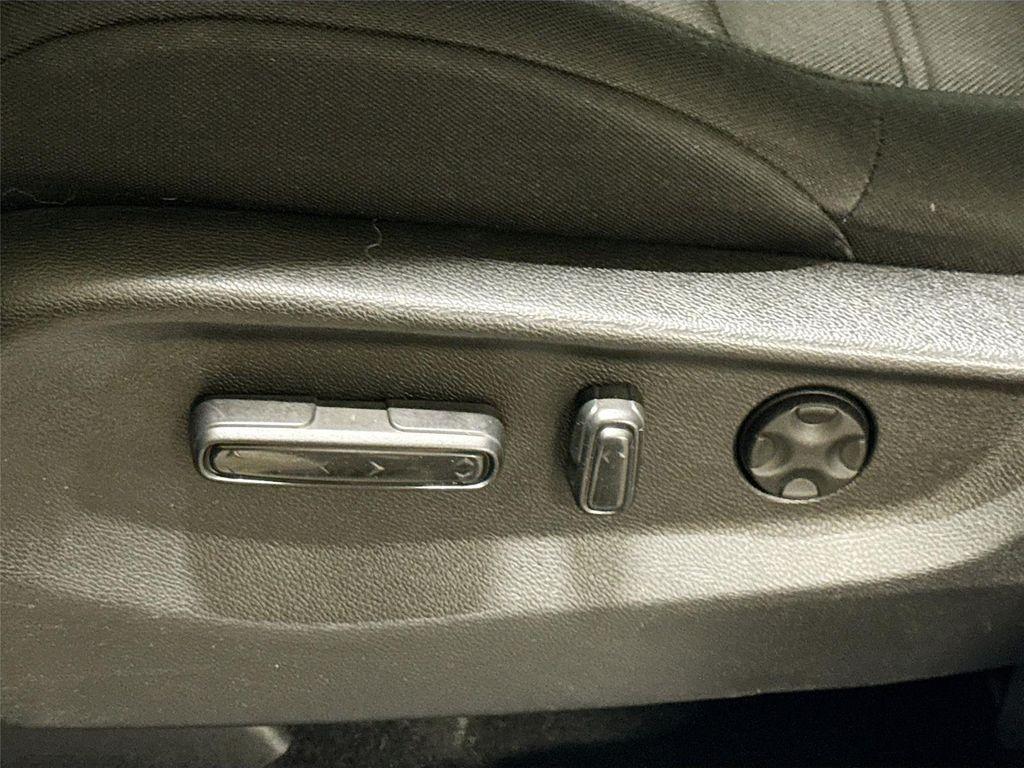 used 2021 Honda CR-V car, priced at $21,000