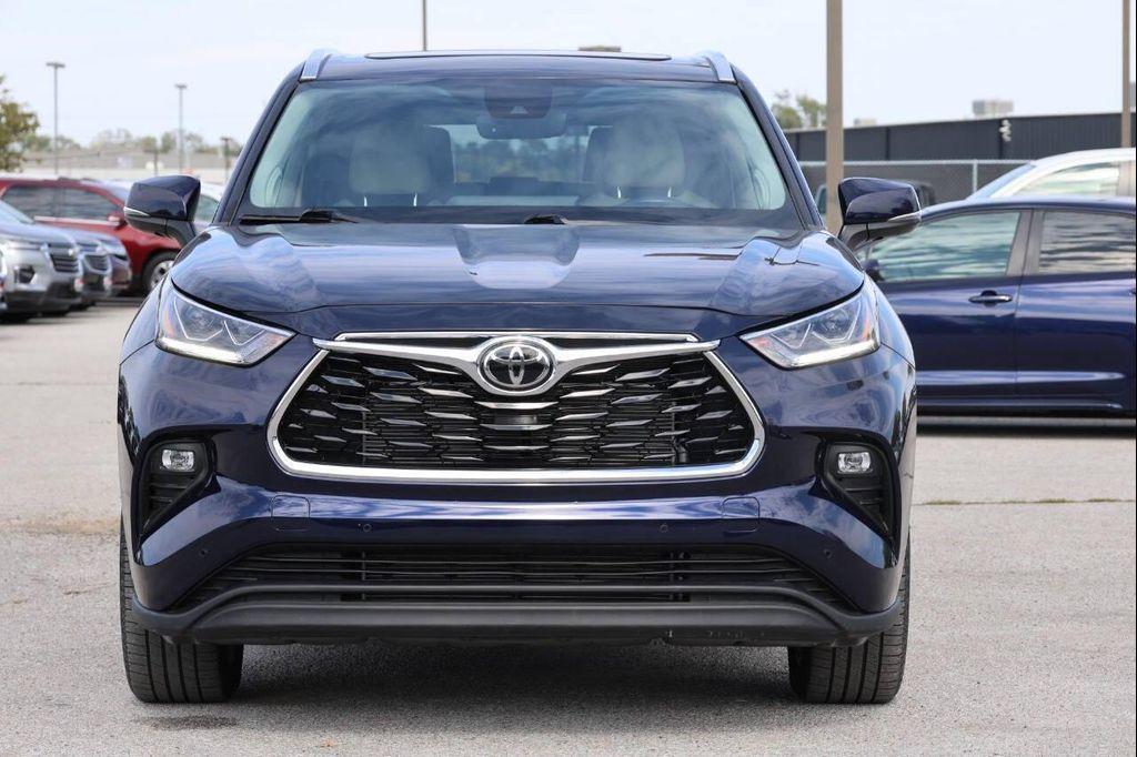 used 2023 Toyota Highlander car, priced at $36,950